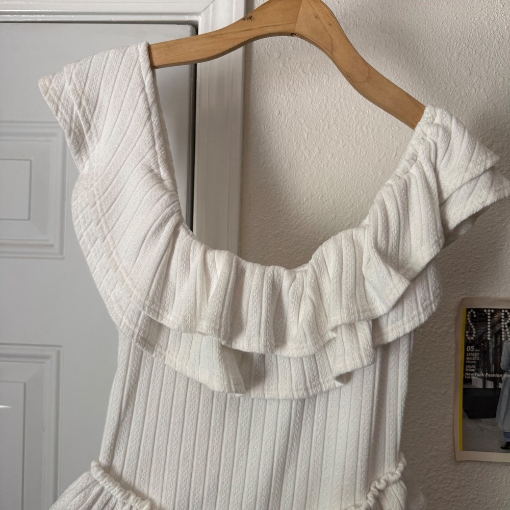 FASHION BRAND COMPANY white ruffle pointelle rib ribbed off shoulder knit romper - Picture 3 of 5